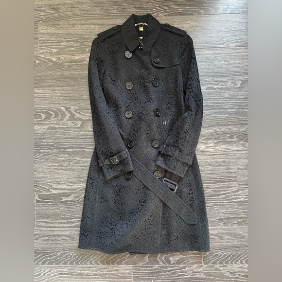 Burberry London floral lace black trench coat - Picture 2 of 11
